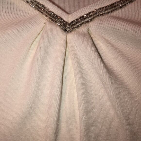 Talbots M Cotton Ivory Pullover Long Sleeve Top Embellished Around V-Neck - Picture 10 of 10